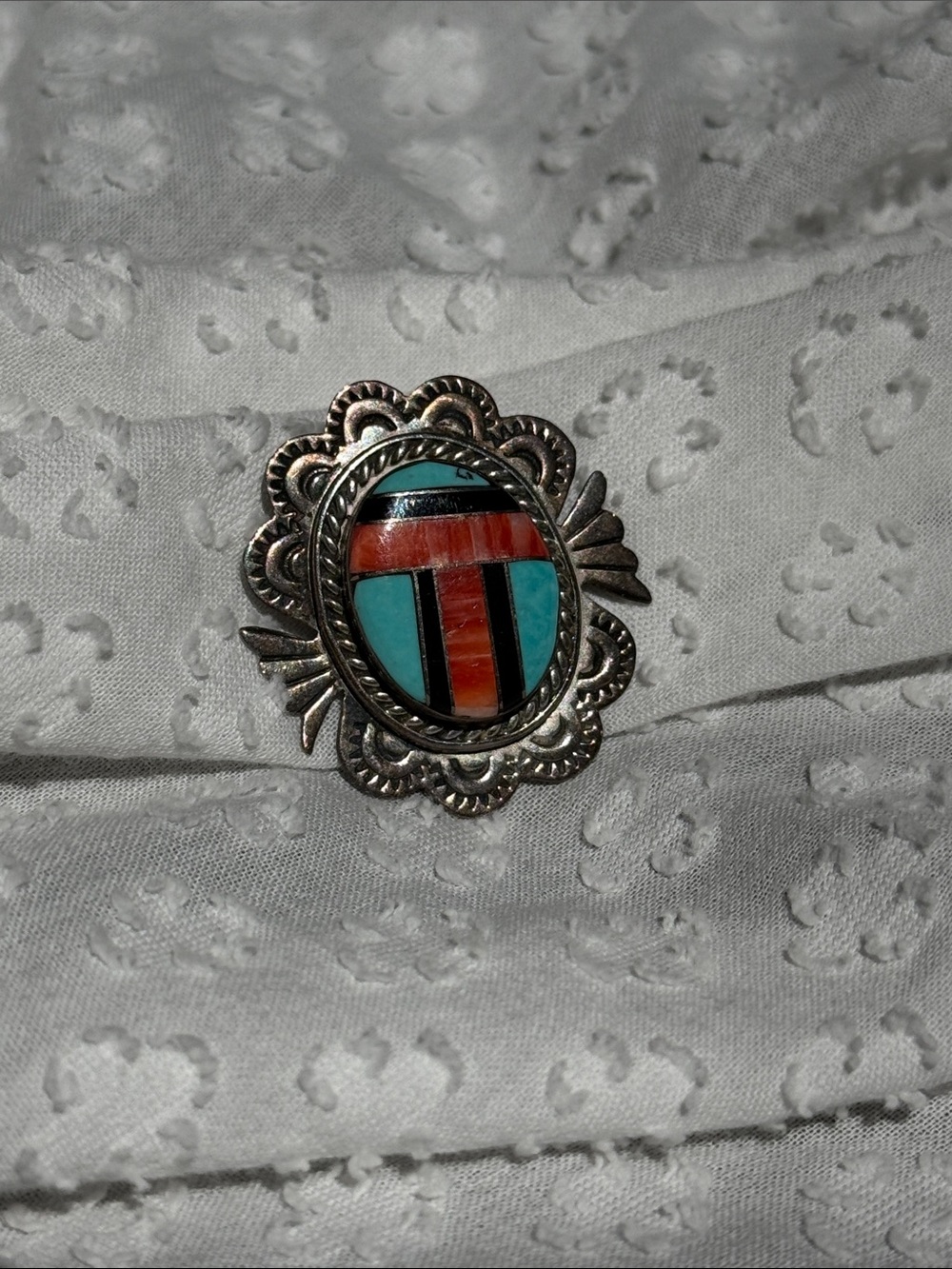 Vintage  Inlay Southwestern Sterling Single  Clip Earring - Picture 4 of 10